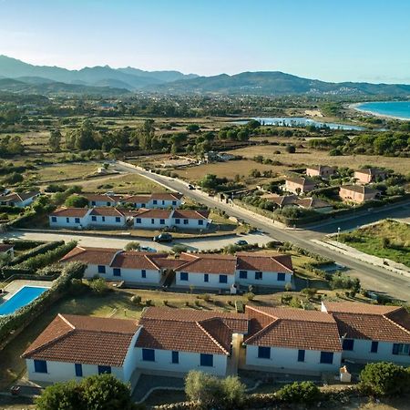 Residenze Mare E Pineta Aparthotel Budoni Εξωτερικό φωτογραφία