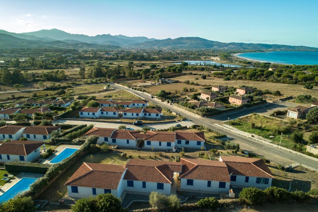 Residenze Mare E Pineta Aparthotel Budoni Εξωτερικό φωτογραφία